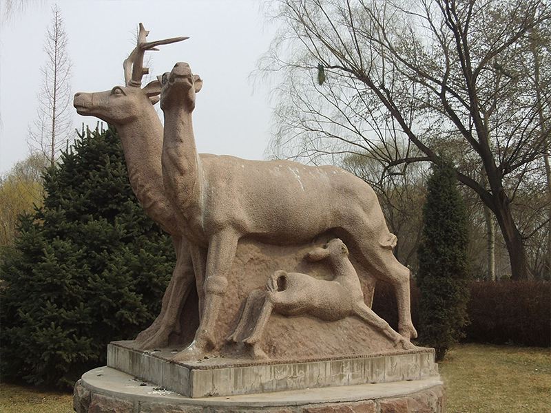 动物雕塑石雕鹿