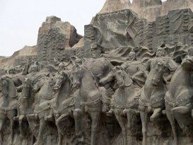 古代战争山体石壁画